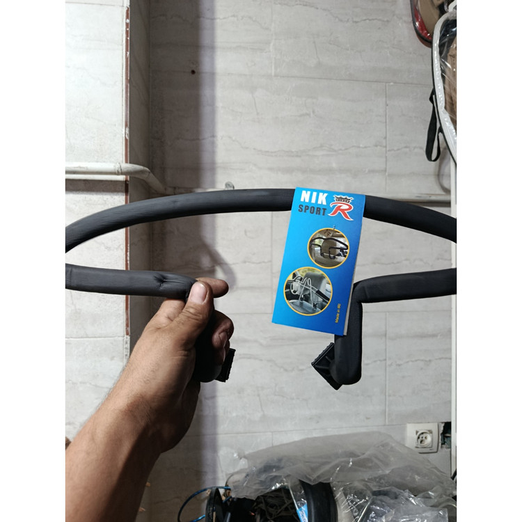 آویز لباس داخل ماشین