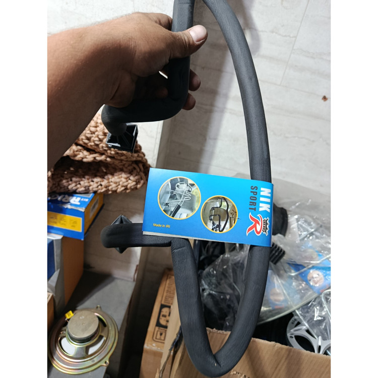آویز لباس داخل ماشین