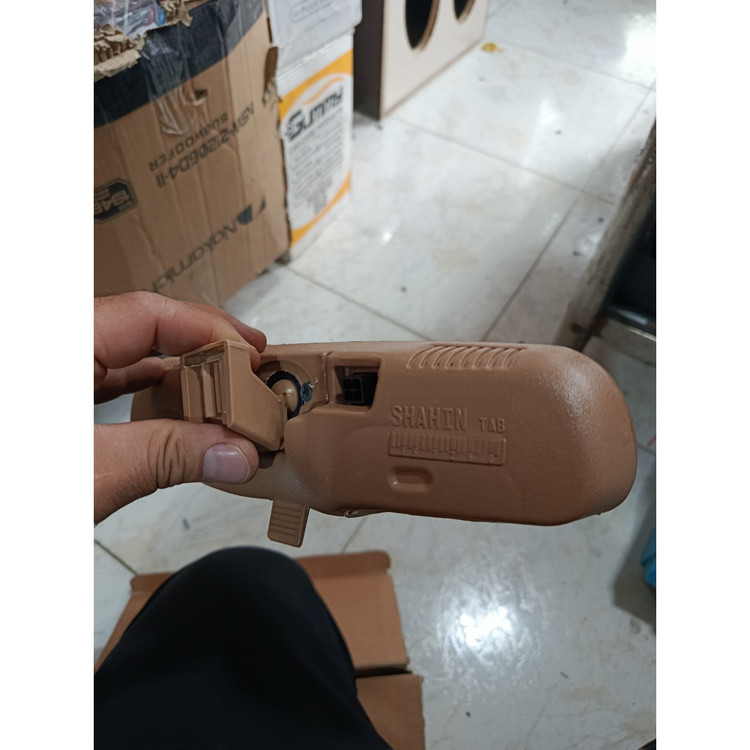 آینه کاپریسی کرمی چراغ دار درجه دار برند شاهین ولت متر دار
