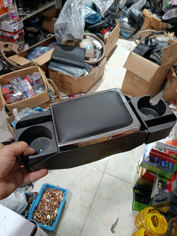 کنسول پلاستیکی دو لیوان در تاشو پرایدی