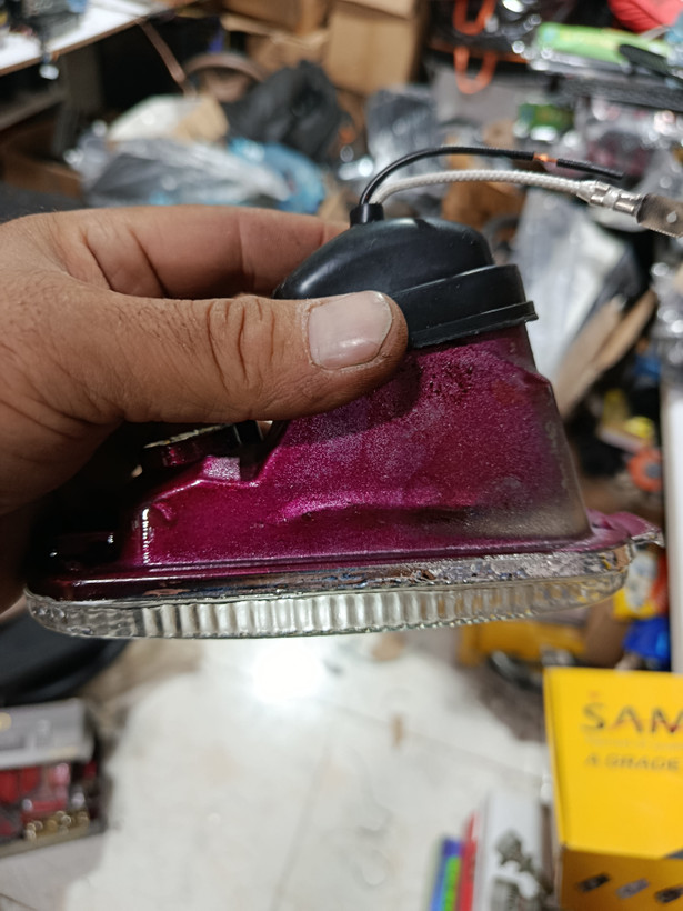 پروژکتور پراید صبا راهنما دار با لامپ شیشه ای بدنه فلزی