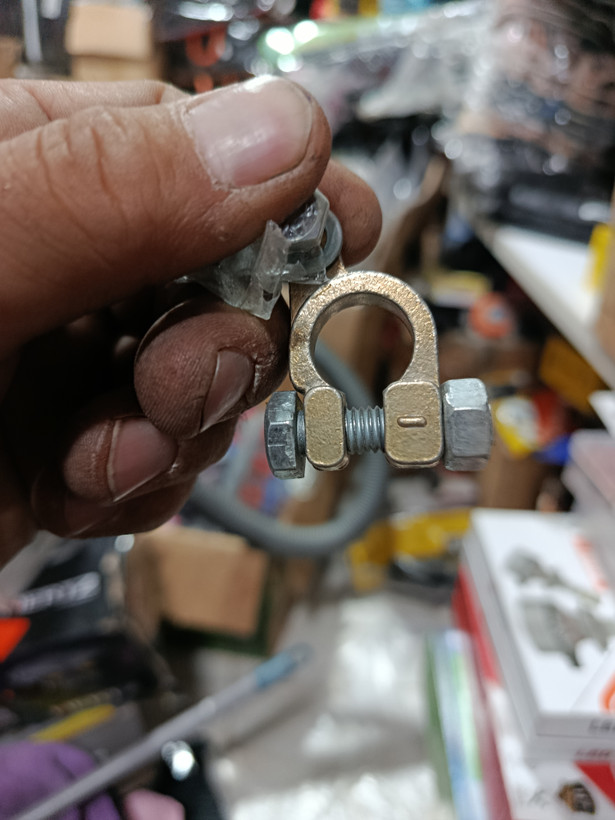 سر باتری معمولی جفتی برنجی